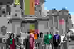 Dokončení Mariánského sloupu 16