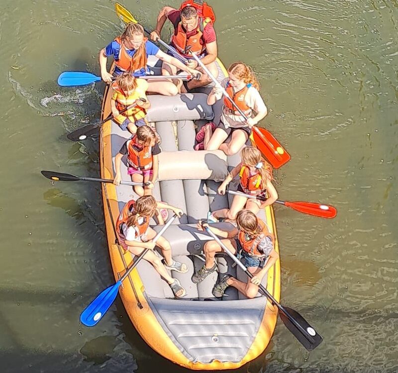Dětský příměstský tábor - společná foto splavu