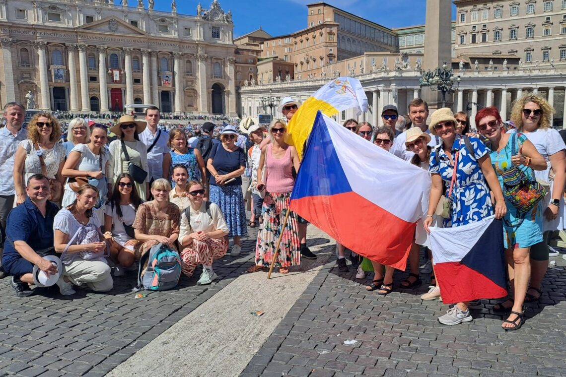 Fotky z poutě na svatořečení Carla Acutise