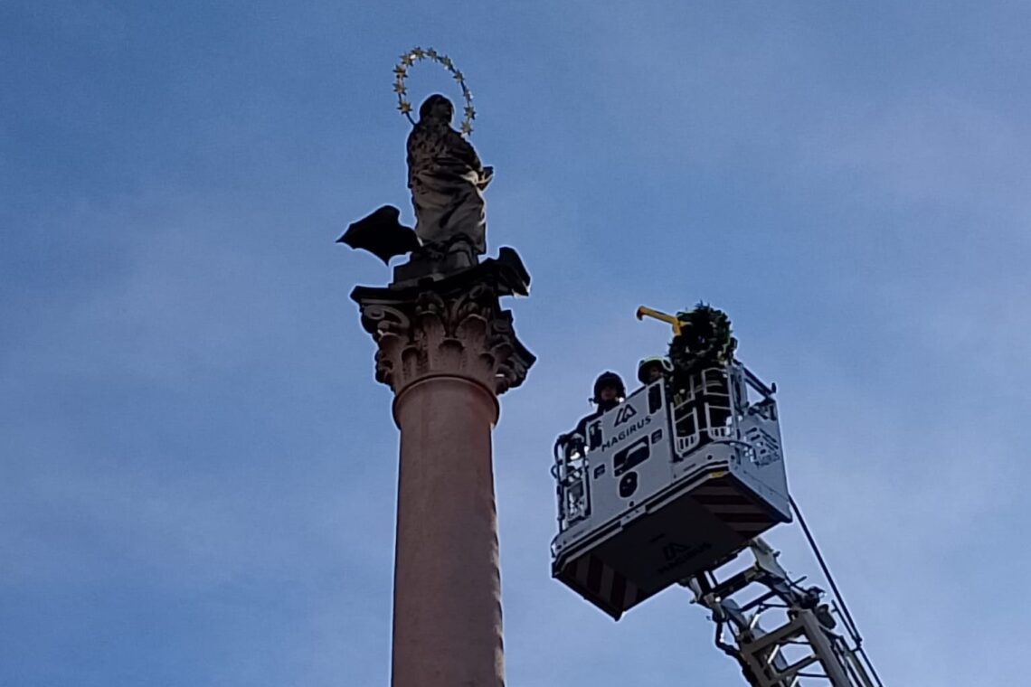 Zdobení Mariánského sloupu